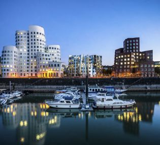 DÜSSELDORF MEDIA HARBOR